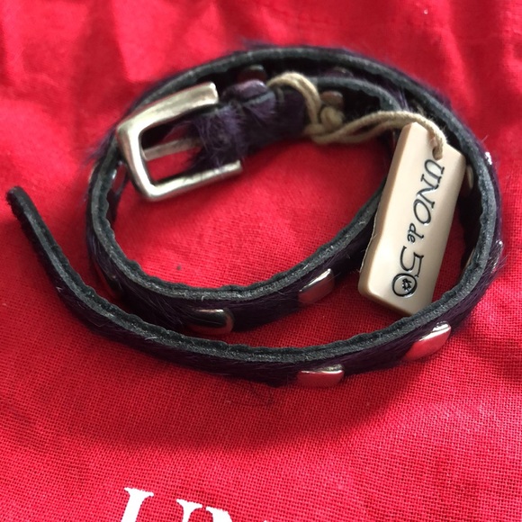 Uno de 50 purple Cowhide calfskin leather bracelet with silver-plated rivets. - Picture 7 of 8